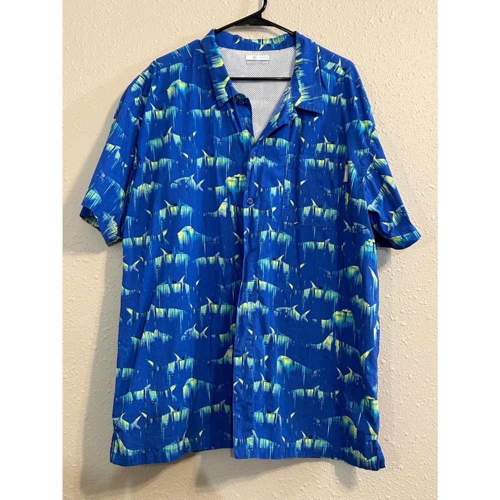 Columbia PFG Gorpcore M XL Blue Shark Print Short Sleeve Fishing Shirt Cotton